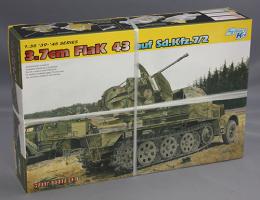 ドラゴン 1/35 ドイツ Sd.Kfz.7/2 装甲 8tハーフトラック 3.7cm対空機関砲 FlaK43搭載型